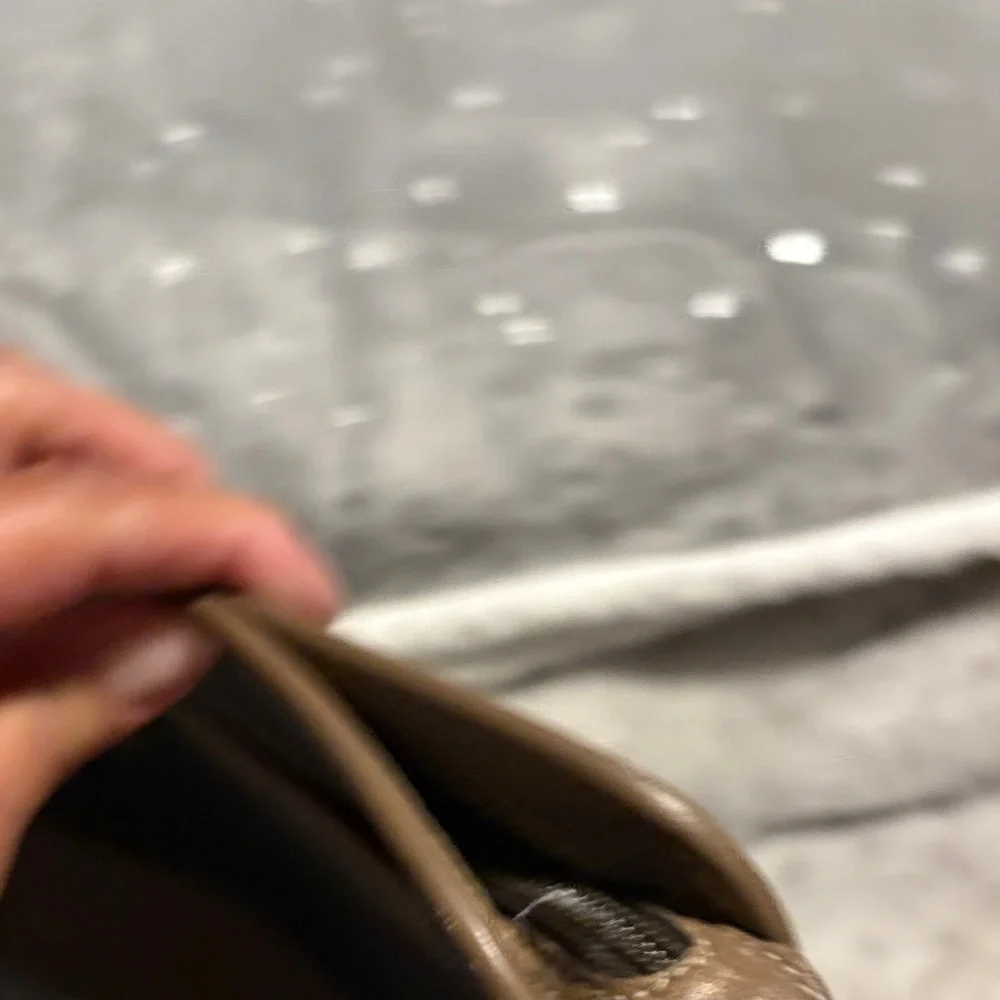 Dunhill sophisticated laptop